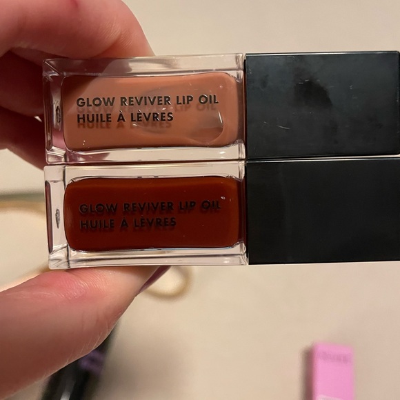 e.l.f. Glow Reviver Lip Oil - Picture 2 of 2